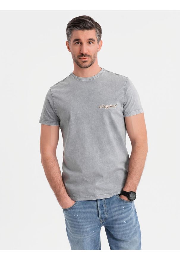 Ombre Clothing - Koszulka bawełniana z nadrukiem na klatce i plecach - szara V1 OM-TSWT-0201 - XXL. Okazja: na co dzień. Kolor: szary. Materiał: bawełna. Wzór: nadruk. Styl: klasyczny, vintage, casual