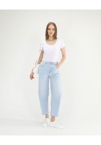 Unisono - Szerokie jasne jeansy. Materiał: jeans. Wzór: gładki. Styl: klasyczny