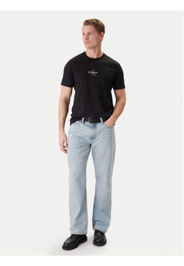 Calvin Klein Jeans T-Shirt LV04RB866G Czarny Regular Fit. Kolor: czarny. Materiał: bawełna