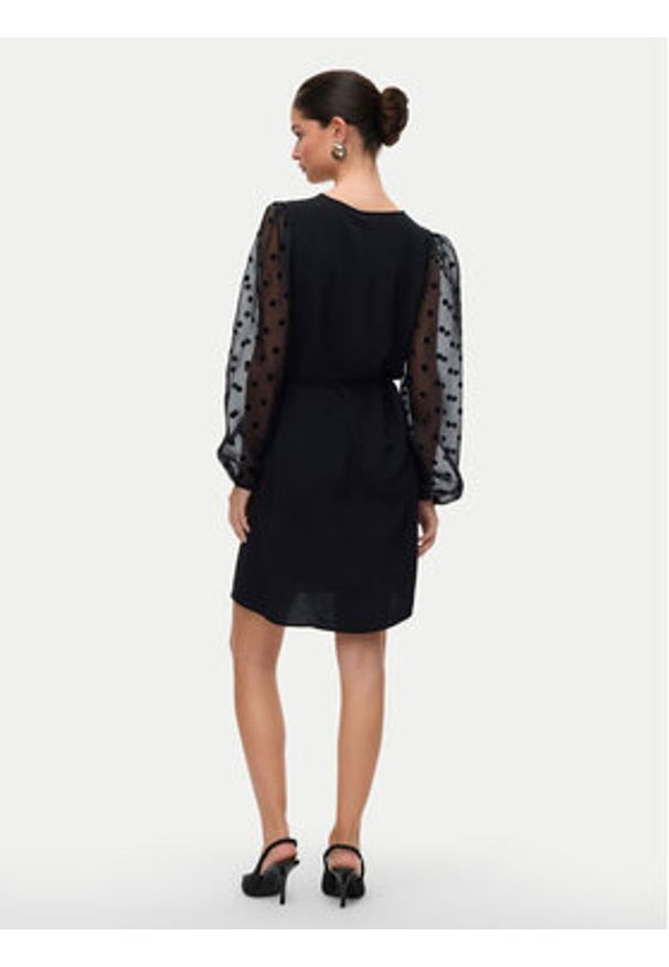 Vero Moda Sukienka koktajlowa Alva 10337473 Czarny Regular Fit. Kolor: czarny. Materiał: syntetyk. Styl: wizytowy