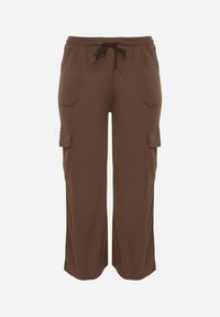 Born2be - Brązowe Spodnie z Gumką w Talii z Szerokimi Nogawkami i Dużymi Kieszeniami Ubavia. Kolor: brązowy. Materiał: tkanina #3