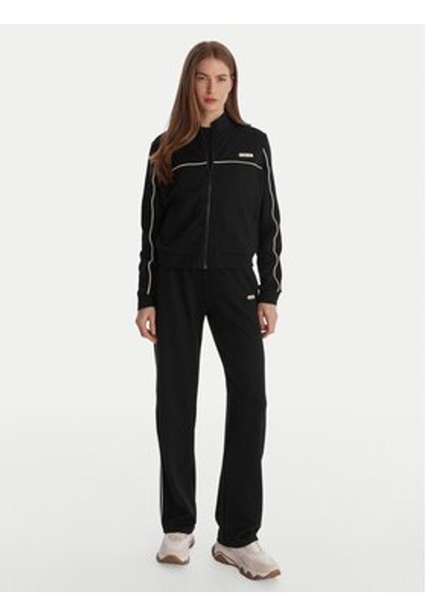 Guess Bluza V6GQ09 K3001 Czarny Regular Fit. Kolor: czarny. Materiał: syntetyk