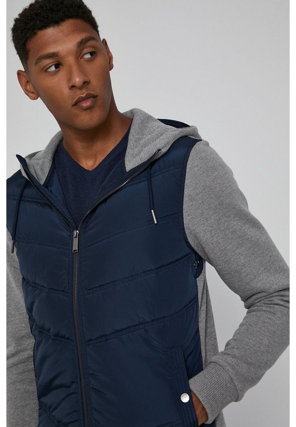 medicine - Medicine - Bluza Essential. Okazja: na co dzień. Typ kołnierza: kaptur. Kolor: niebieski. Materiał: tkanina, dzianina. Wzór: gładki. Styl: casual