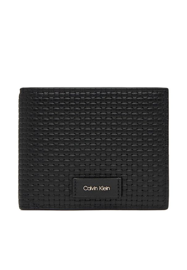 Calvin Klein Portfel Embossed Woven Billfold W/ Coin LV04D1125G Czarny. Kolor: czarny. Materiał: skóra