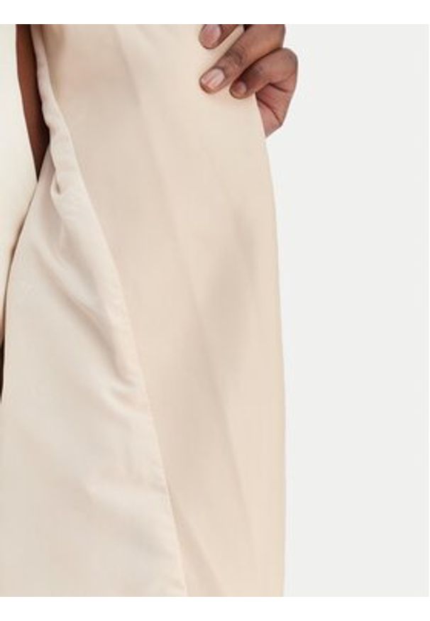 Rinascimento Kurtka z imitacji skóry CFC0124666003 Beżowy Regular Fit. Kolor: beżowy. Materiał: skóra