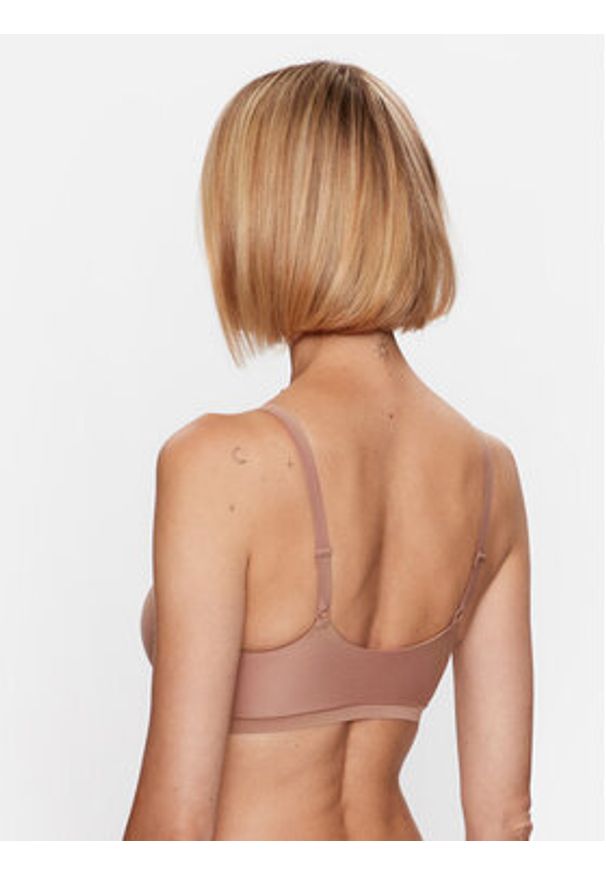 Chantelle Biustonosz top Soft Stretch C16A20 Brązowy. Kolor: brązowy. Materiał: syntetyk