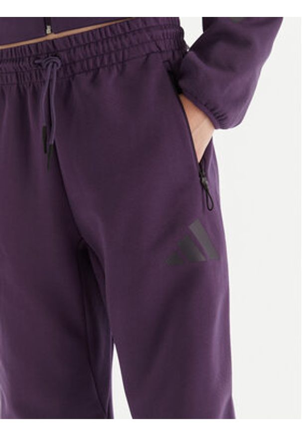 Adidas - adidas Spodnie dresowe Z.N.E. Barrel KB9441 Fioletowy Loose Fit. Kolor: fioletowy. Materiał: bawełna, syntetyk