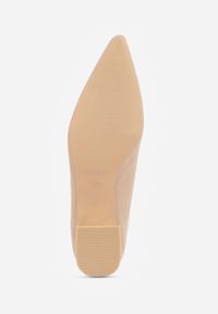 Born2be - Beżowe Czółenka Vices ze Skórzaną Wkładką i Metaliczną Wstawką Ediniela. Kolor: beżowy. Materiał: skóra. Obcas: na obcasie. Styl: elegancki. Wysokość obcasa: średni #3