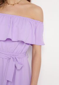 Born2be - Fioletowa Sukienka o Rozkloszowanym Fasonie z Hiszpańskim Dekoltem i Materiałowym Paskiem Nacara. Okazja: na co dzień. Kolor: fioletowy. Materiał: materiał. Długość rękawa: krótki rękaw. Sezon: lato. Typ sukienki: proste. Styl: casual #5