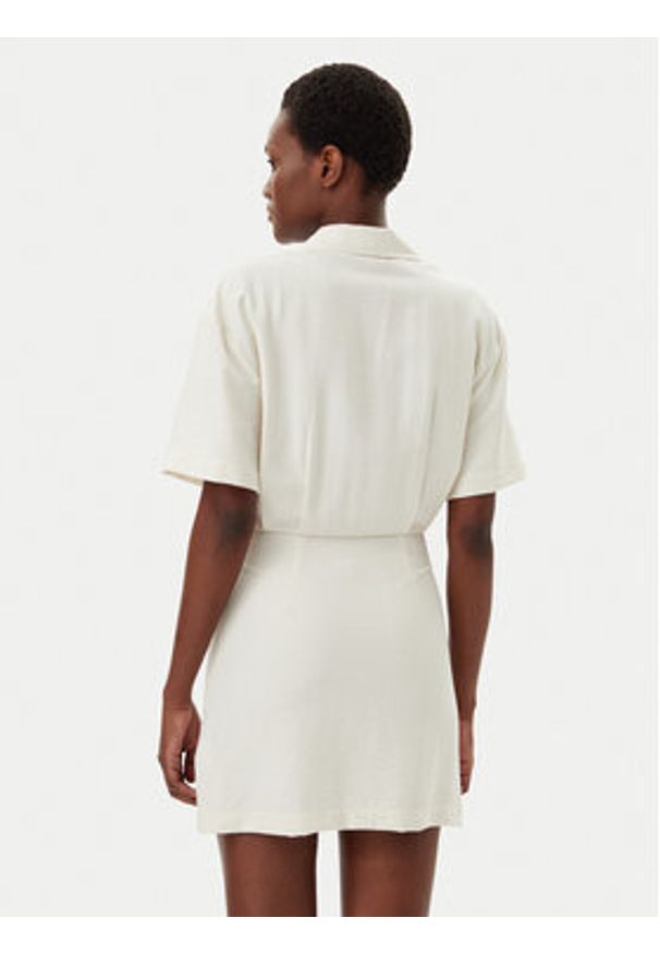 Calvin Klein Jeans Sukienka koszulowa J20J225297 Beżowy Regular Fit. Kolor: beżowy. Materiał: wiskoza. Typ sukienki: koszulowe