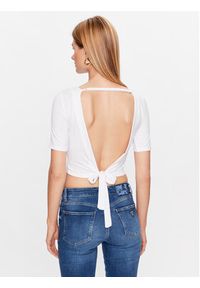 Guess Bluzka W3GI28 K68D2 Biały Boxy Fit. Kolor: biały. Materiał: wiskoza