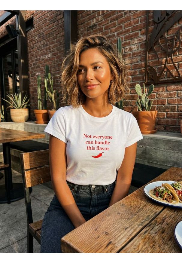 Sinsay - Bawełniana koszulka z napisem - biały. Kolor: biały. Materiał: bawełna. Wzór: napisy