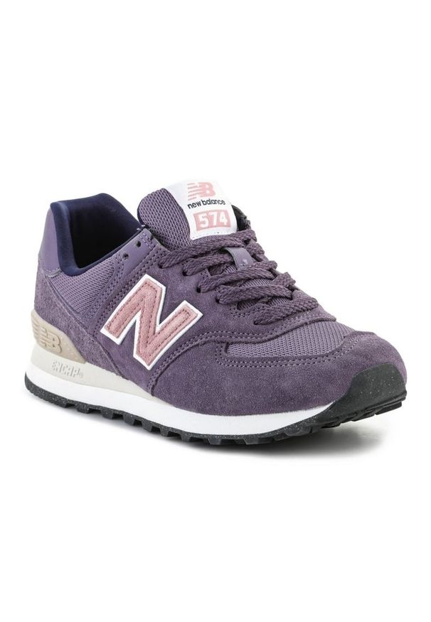 Buty New Balance W WL574TP2 fioletowe. Okazja: na co dzień. Zapięcie: sznurówki. Kolor: fioletowy. Materiał: guma, skóra. Szerokość cholewki: normalna. Model: New Balance 574