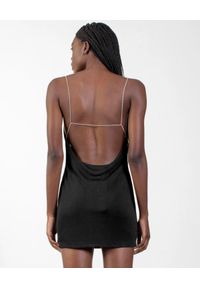 GAUGE81 AMSTERDAM - Sukienka z satynowym wykończeniem Hira. Kolor: czarny. Materiał: satyna. Długość rękawa: na ramiączkach. Typ sukienki: dopasowane. Długość: mini #4