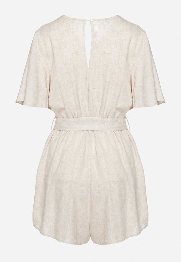 Born2be - Beżowy Bawełniany Kombinezon z Kopertowym Dekoltem i Materiałowym Paskiem w Talii Viklie. Kolor: beżowy. Materiał: bawełna, materiał. Długość rękawa: krótki rękaw. Długość: krótkie. Styl: elegancki