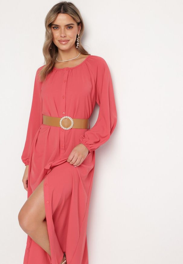 Born2be - Czerwona Sukienka Dorothoe. Okazja: na co dzień. Kolor: czerwony. Materiał: tkanina. Wzór: jednolity, gładki. Styl: klasyczny, casual, elegancki. Długość: maxi