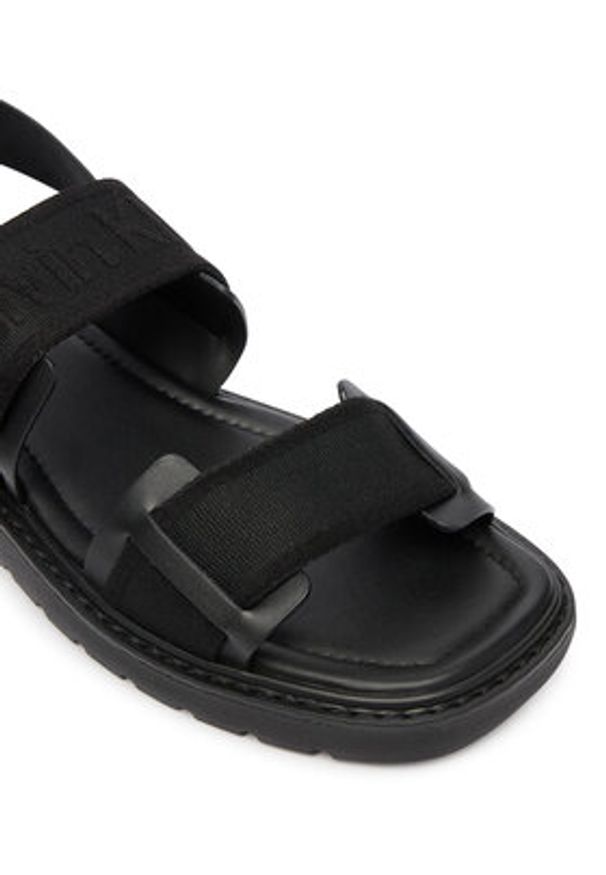 Calvin Klein Sandały Sq Molded Sandal Webb HW0HW02872 Czarny. Kolor: czarny. Materiał: materiał