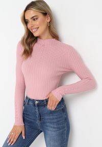 Born2be - Różowy Dopasowany Sweter Golf z Ozdobnymi Guzikami Oppanla. Typ kołnierza: golf. Kolor: różowy. Materiał: tkanina, dzianina. Długość rękawa: długi rękaw. Długość: długie. Wzór: aplikacja #3