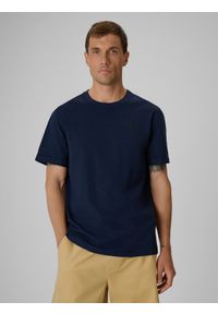 4f - 4F T-shirt regular gładki męski - granatowy L. Okazja: na co dzień. Kolor: niebieski. Materiał: bawełna, dzianina. Wzór: gładki. Styl: casual #1