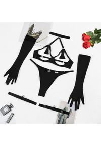 Intica - Komplet bielizny z frędzlami na romantyczne wieczory Ferrina. Kolor: czarny. Materiał: materiał #1