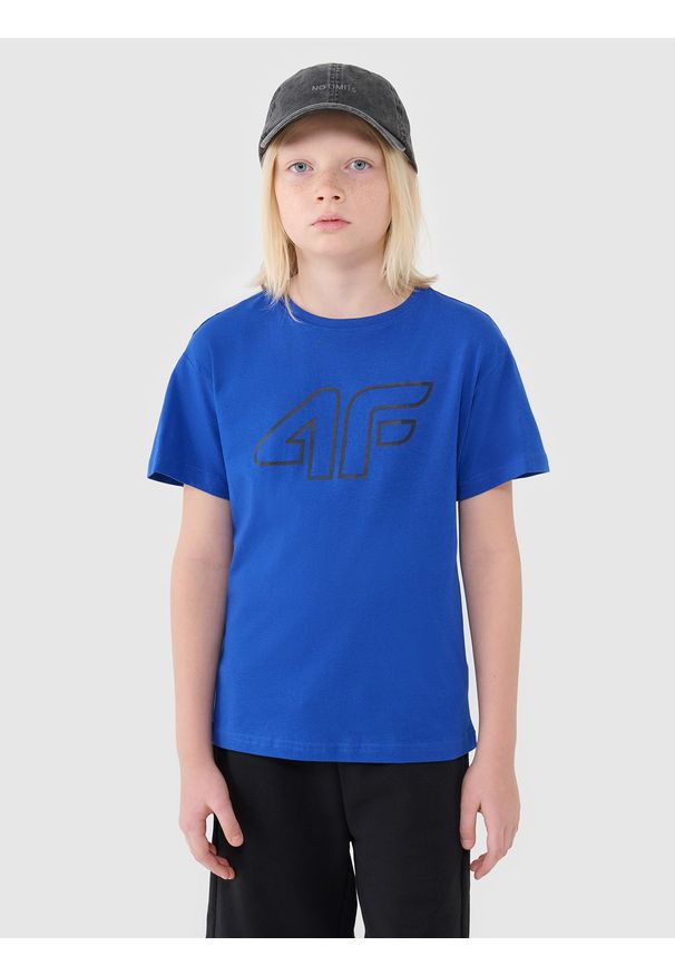 4f - 4F T-shirt z nadrukiem chłopięcy - niebieski 158 (12-13 lat). Okazja: na co dzień. Kolor: niebieski. Materiał: dzianina, jersey, bawełna. Długość rękawa: krótki rękaw. Długość: krótkie. Wzór: nadruk. Sezon: lato. Styl: sportowy, klasyczny, casual