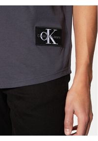 Calvin Klein Jeans T-Shirt J30J323482 Granatowy Regular Fit. Kolor: niebieski. Materiał: bawełna #4