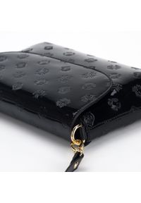 Wittchen - Damska listonoszka z metalicznej skóry lakierowanej mała czarna. Kolor: czarny. Wzór: aplikacja, haft. Dodatki: z haftem. Materiał: lakierowane, skórzane. Styl: elegancki, klasyczny #3