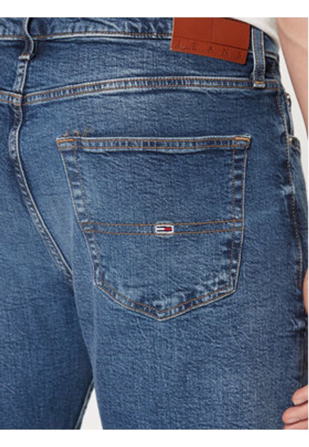 Tommy Jeans Jeansy DM0DM20576 Granatowy Tapered Fit. Kolor: niebieski