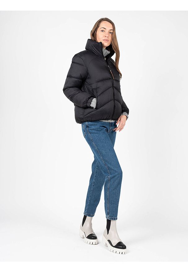 Silvian Heach Kurtka | PGA22153PI | Kobieta | Czarny. Okazja: na co dzień. Typ kołnierza: kołnierzyk stójkowy. Kolor: czarny. Materiał: poliamid. Styl: casual