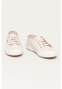 Superga - Tenisówki. Nosek buta: okrągły. Zapięcie: sznurówki. Kolor: różowy. Materiał: guma