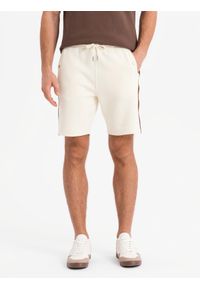 Ombre Clothing - Dresowe męskie szorty z lampasami i ściągaczem w pasie – kremowe V3 - Rozmiar: XL. Okazja: na co dzień. Kolor: kremowy. Materiał: dresówka. Wzór: aplikacja. Styl: retro, casual #7
