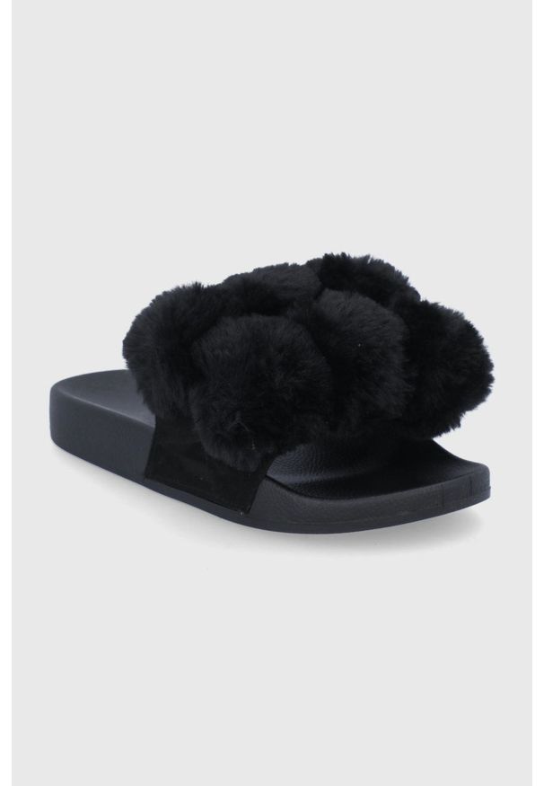 Answear Lab - Kapcie. Kolor: czarny. Materiał: materiał, guma. Wzór: gładki. Styl: wakacyjny