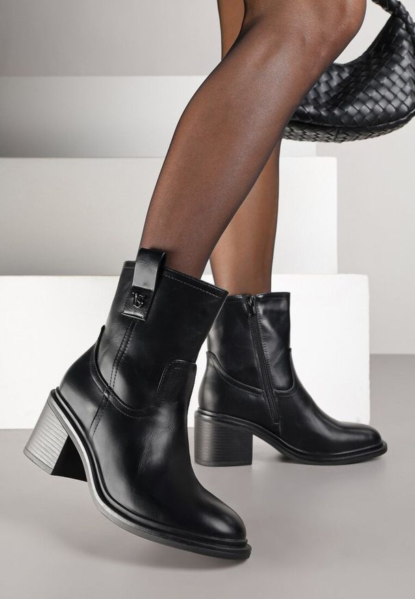 Born2be - Czarne Botki na Obcasie Vices z Ozdobą Alerrise. Kolor: czarny. Materiał: jeans. Wzór: aplikacja. Obcas: na obcasie. Styl: elegancki. Wysokość obcasa: średni