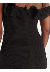 Guess Sukienka koktajlowa W6RK80 WI342 Czarny Classic Fit. Kolor: czarny. Materiał: syntetyk. Styl: wizytowy #5