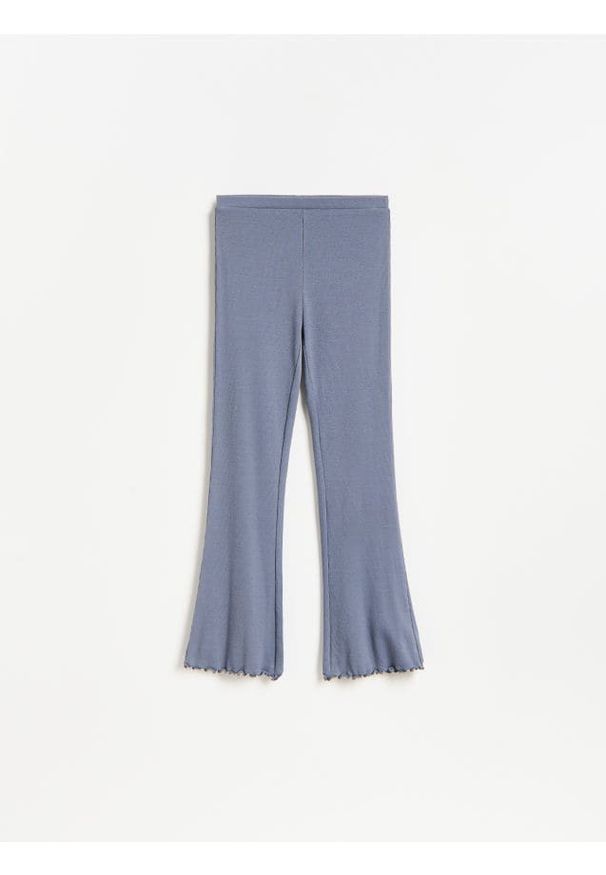 Reserved - Legginsy flare - niebieski. Kolor: niebieski. Materiał: bawełna, dzianina