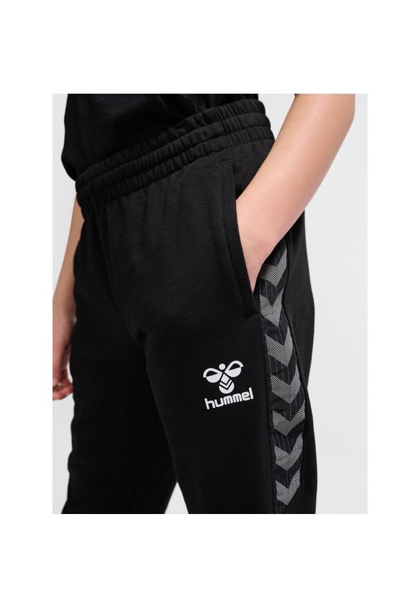 Hummel - Spodnie hmlAUTHENTIC CO TRAINING PANTS KIDS. Kolor: czarny