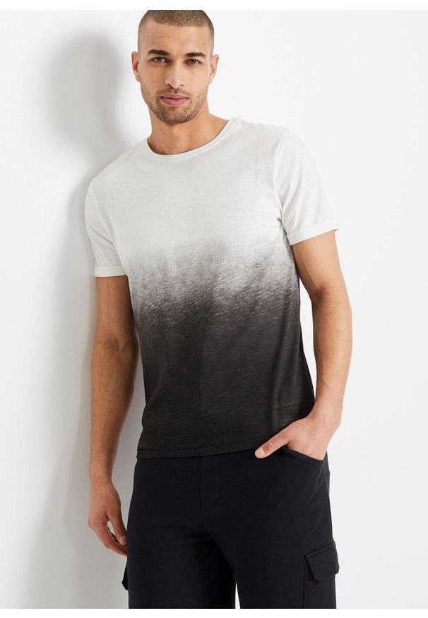 bonprix - T-shirt z czystej bawełny, slim fit. Kolor: biały. Materiał: bawełna