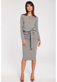 Sukienki.shop - Sukienka bawełniana ołówkowa z wiązaniem w pasie szara. Okazja: na co dzień, do pracy. Kolor: szary. Materiał: bawełna. Typ sukienki: ołówkowe. Styl: casual #1