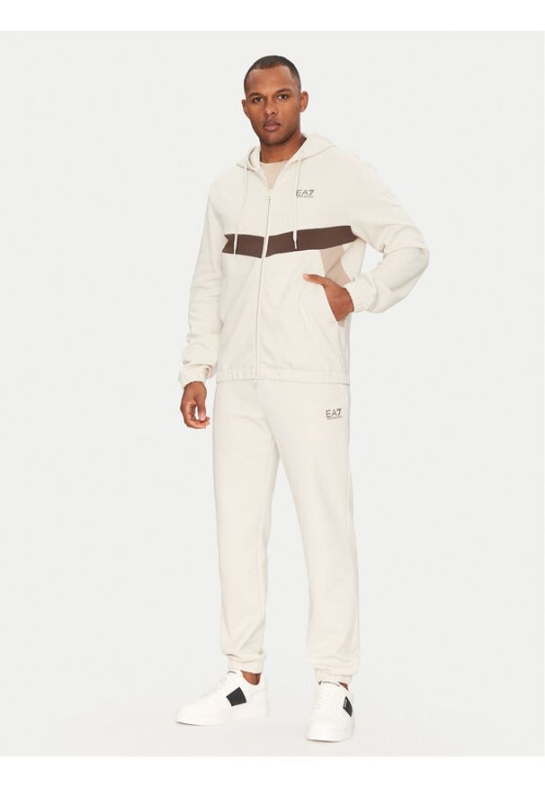 EA7 Emporio Armani Dres 7M000283 AF12660 U1112 Biały Regular Fit. Kolor: biały. Materiał: bawełna, syntetyk