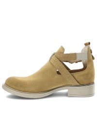 Żółte Botki Lemar Damskie Modne Buty Wiosenne. Okazja: na co dzień. Zapięcie: klamry. Kolor: żółty. Materiał: zamsz, skóra. Sezon: wiosna. Styl: casual