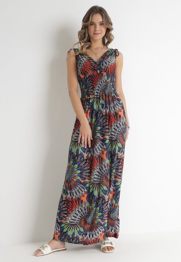 Born2be - Granatowo-Pomarańczowa Sukienka Euphiche. Kolor: niebieski. Wzór: kolorowy, aplikacja. Typ sukienki: kopertowe. Styl: boho. Długość: maxi