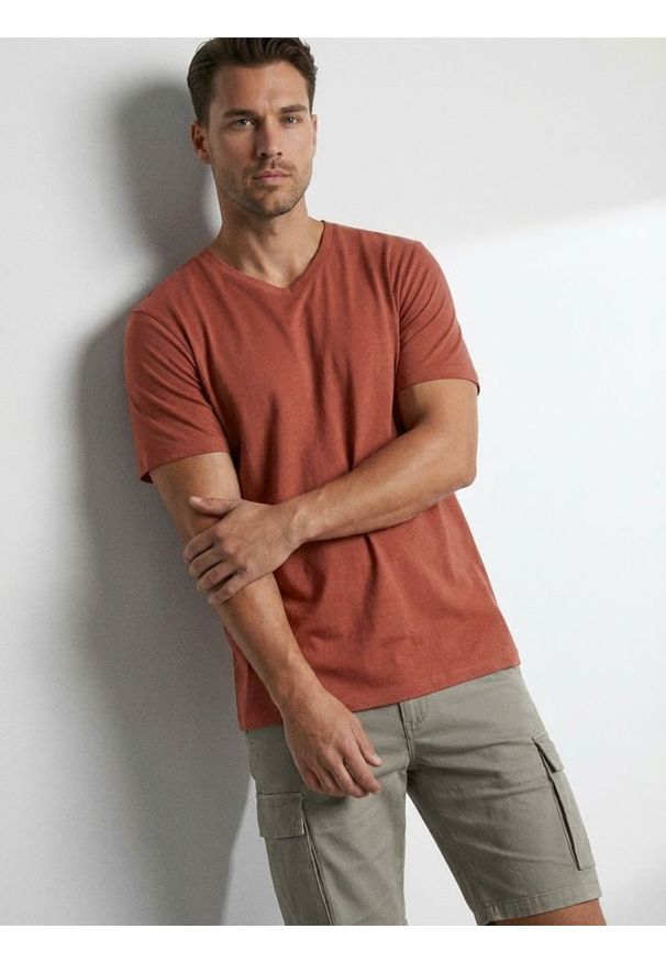 Sinsay - Bawełniana koszulka basic - pomarańczowy. Kolor: pomarańczowy. Materiał: bawełna