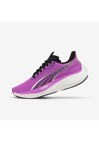 Buty do biegania damskie Puma Velocity Nitro 3. Kolor: fioletowy, różowy, wielokolorowy. Szerokość cholewki: normalna. Sport: bieganie