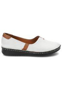 Białe Półbuty Artiker Skórzane Buty Damskie. Okazja: na co dzień, na spacer. Kolor: biały. Materiał: skóra. Styl: casual, klasyczny, elegancki