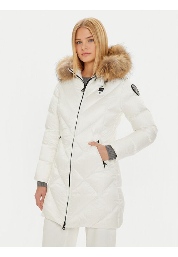 Blauer Płaszcz zimowy 24WBLDK03052 Biały Regular Fit. Kolor: biały. Materiał: syntetyk. Sezon: zima