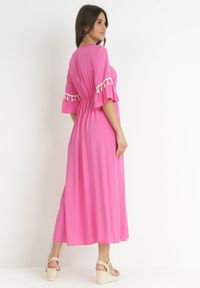 Born2be - Fuksjowa Wiskozowa Sukienka Maxi z Ozdobnym Dekoltem i Gumką w Pasie Latava. Okazja: na co dzień. Kolor: różowy. Materiał: wiskoza. Styl: casual. Długość: maxi #3