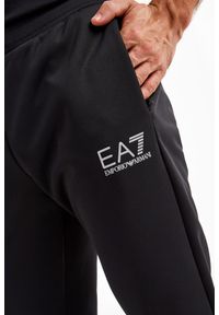 EA7 Emporio Armani - Spodnie dresowe EA7 EMPORIO ARMANI. Materiał: dresówka