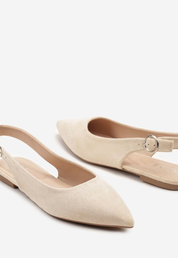 Renee - Beżowe Sandały na Płaskiej Podeszwie Typu Slingback Nonarielae. Okazja: na co dzień. Zapięcie: sprzączka. Kolor: beżowy. Obcas: na płaskiej podeszwie. Styl: klasyczny, elegancki, casual