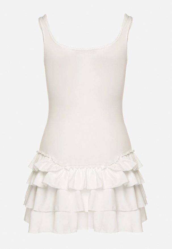 Born2be - Biała Sukienka z Wiskozą Ozdobiona Falbankami Ovinia. Okazja: na co dzień. Typ kołnierza: kołnierz z falbankami. Kolor: biały. Materiał: wiskoza. Długość rękawa: na ramiączkach. Wzór: aplikacja. Styl: casual