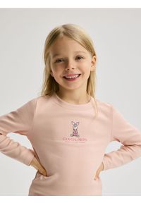 Reserved - Koszulka Kubuś Puchatek - kremowy. Kolor: kremowy. Materiał: bawełna, dzianina. Wzór: motyw z bajki #1